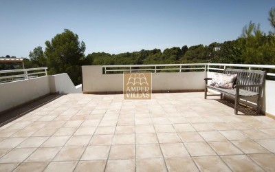 Precioso apartamento reformado integralmente con amplias terrazas.